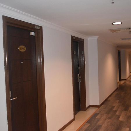 Td Plaza Hotel Kota Kinabalu Kültér fotó