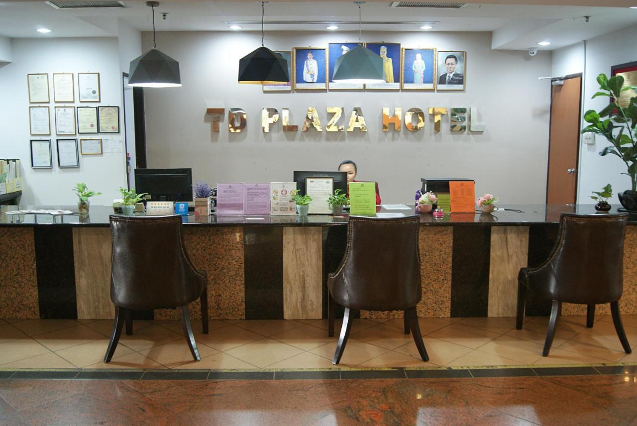 Td Plaza Hotel Kota Kinabalu Kültér fotó